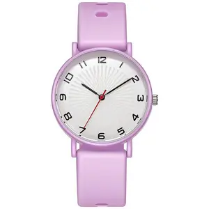 2024 Fabriek Groothandel Klassiek Dameshorloge Mode Eenvoudig Assortiment Quartz Horloge Armband Horloge