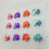 Новые 3D-бусины из силикона в форме золотой рыбки оптом от производителя для рукоделия: украшения для ручек, брелоков, цепочек для телефонов