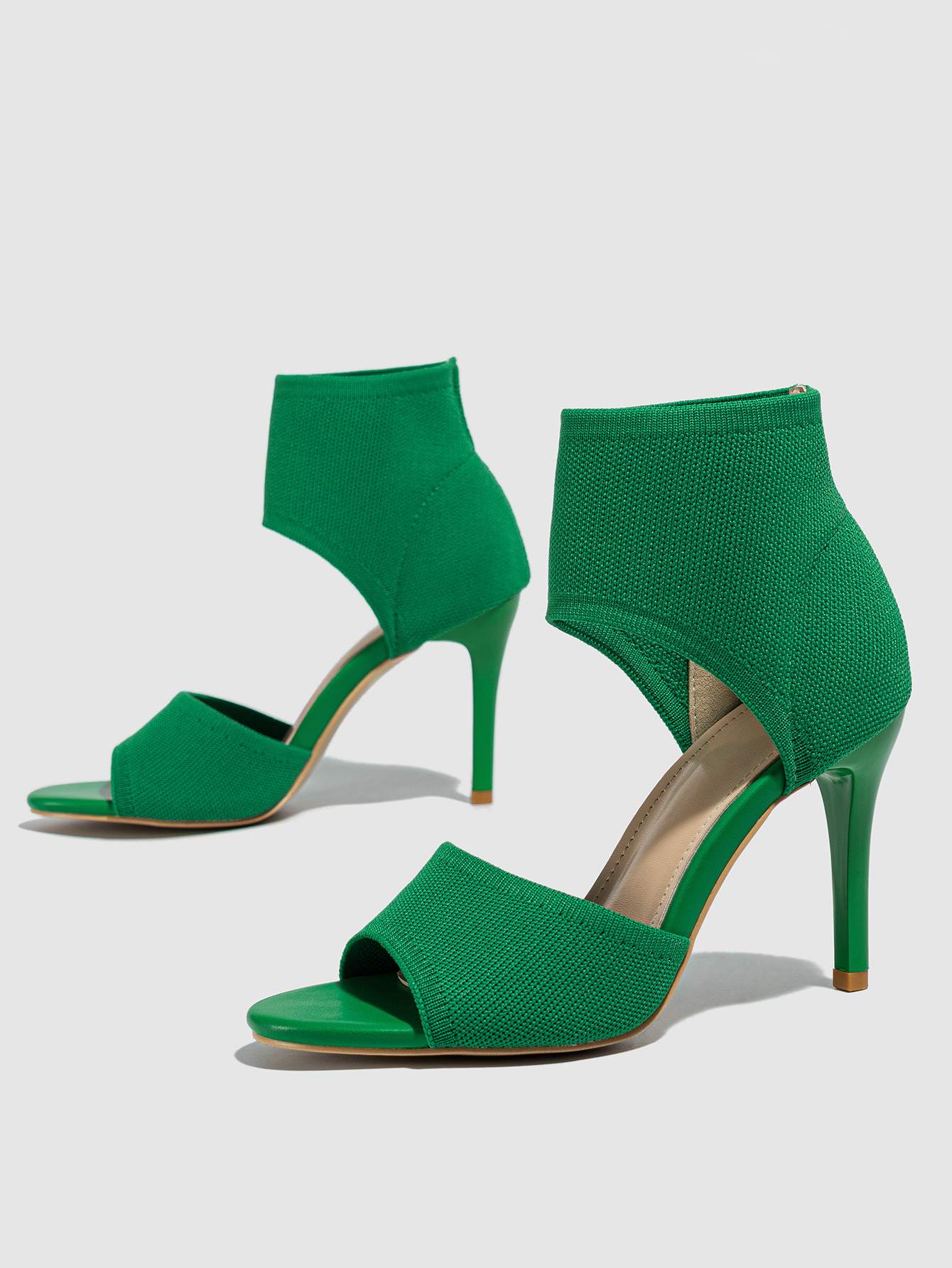 สีเขียว