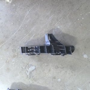 Toyota RX350H RX500H Rear Taillight <b>Bracket</b> 52563 52562 48040 <b>Plastic</b> Mounting <b>Bracket</b> for Car Light Fixing - Product Image 2