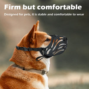 핫 세일 개 총구 조절 가능한 TPR 메쉬 애완 동물을위한 편안한 통기성 물린 방지 먹는 개 총구 - Product Image 5