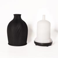 Diffuseur d'arôme ultrasonique en polyrésine OEM/ODM 80ml, machine à parfum d'aromathérapie avec huile essentielle et veilleuse