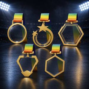 Medalla de Cristal Metálica Personalizada de Élite con Impresión UV a Todo Color, Medalla Creativa Deportiva y Académica con Cinta de Seda Degradada - Product Image 1