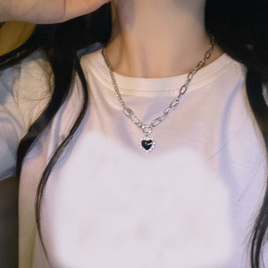 Vendita calda moda di tendenza collane di perline per le donne geometriche e a forma di numero catene acriliche stile Vintage Punk Goth - Product Image 2