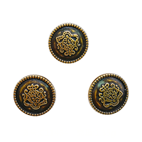 Bouton-pression métallique personnalisé avec logo et motif pour chemises, abayas et thobes de la marque Button Factory Clothing pour vêtements masculins