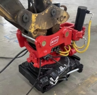 Penyesuaian Sudut Presisi 45 Derajat, Excavator Tilt Rotating Quick Coupler untuk Excavator 5-9 Ton