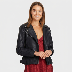 Veste en cuir asymétrique noire pour femme avec col à revers et détails matelassés, fermeture éclair intégrale, style moto streetwear, veste tendance pour femme - Product Image 1