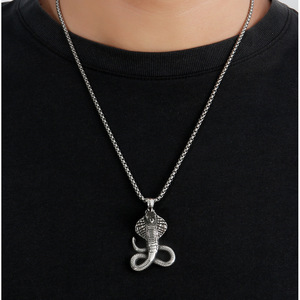 Yunnique Cobra King-collar con colgante de acero y titanio para hombre, estilo Hip Hop, forma de animal, regalo de joyería de moda - Product Image 4