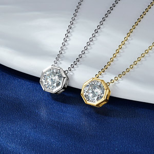 Ensemble de bijoux polyvalent de luxe en argent sterling 925, boucles d'oreilles et collier, ensemble 2 pièces, boucles d'oreilles à clous en moissanite et collier avec pendentif - Product Image 4