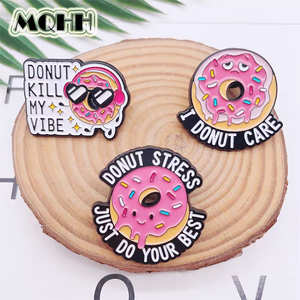 Spilla Personalizzata 'Don't Kill My Vibe', Creativa a Forma di Ciambella, con Scritta in Inglese, in Lega, Accessorio Unico per Gioielli e Regalo - Product Image 5