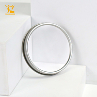 Tin smaker OEM Custom Logo Lebensmittel qualität Silber Blechdose Runde Metall dose Verpackung mit PVC-Fenster Kleine Blechdose für Süßigkeiten