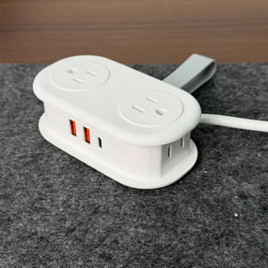 Multipresa da Viaggio Portatile con Ricarica Rapida USB-C PD, Cavo di Prolunga Avvolgibile, 4 Prese e 3 Porte USB per Navi da Crociera - Product Image 4