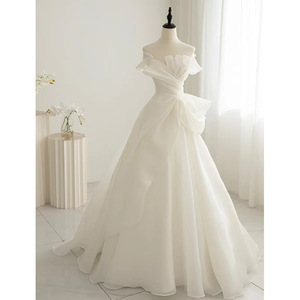 Robe de mariée blanche 2026 élégante style français, légère, avec une épaule dénudée, traîne en tulle, taille moderne et grande taille, taille basse - Product Image 3