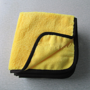 Serviette de lavage auto en microfibre 40x40cm 400gsm grise absorbante pour le cirage, le polissage, le detailing et le nettoyage - Product Image 3
