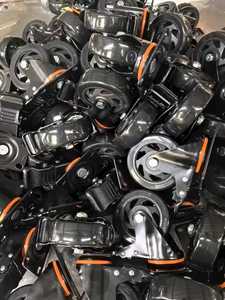 Roues de chariot industrielles en caoutchouc de 4 pouces 100mm pour établi Roue de roulette verrouillable centrale Roues de roulette à usage intensif - Product Image 6