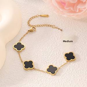 Nuovo Trifoglio a Quattro Foglie alla Moda ----   Bracciale Placcato Oro 18K con Diamanti, Gioiello da Donna Resistente allo Sbiadimento - Product Image 5