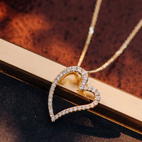 Pendentif collier cerceau en forme de coeur à la mode avec pendentif en diamant Moissanite bijoux personnalisés en or massif 10k 14k 18k
