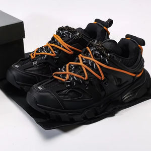 Zapatillas deportivas transpirables de lujo de primera categoría Track 3.0, versiones para hombre y mujer de zapatillas de correr de diseñador a la moda - Product Image 1