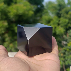 Cube d'obsidienne noire naturelle, pierre de cristal polie, pierre décorative, pierre de guérison, décoration intérieure, méditation, objet de collection - Product Image 1