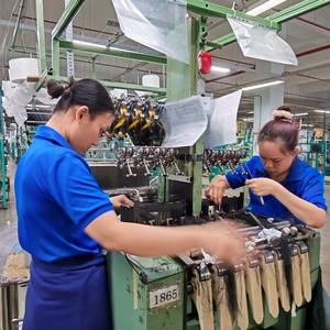 Bande élastique en sangle Jacquard avec boule à haute ouverture bandoulière lisse pour hommes vente en gros directe bricolage fabrication directe - Product Image 5