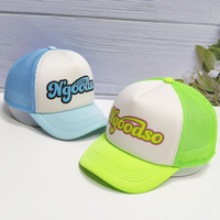 Gorra Trucker de 5 Paneles en Dos Tonos con Diseño Impreso, Malla Transpirable, Visera Personalizada, Logotipo Personalizado, Gorra Trucker de Espuma