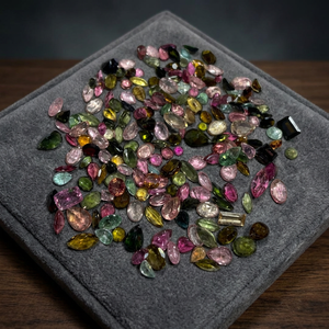 Tourmaline naturelle facettée, taille calibrée, scintillante, pierre brute fabriquée en Inde, au meilleur prix. - Product Image 1