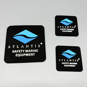 Parches de accesorios para prendas de vestir de marca personalizada con logotipo en relieve 3D, hechos de tela de cloruro de polivinilo suave y parches de goma - Product Image 4