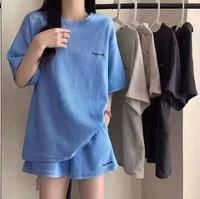 Ensemble deux pièces gaufré tendance, décontracté et sportif, à manches courtes, coupe ample au-dessus du genou, jambes larges, brodé, amincissant, pour l'été