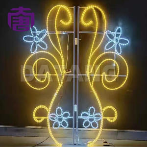 Luces Decorativas de Calle con Motivos Navideños, Personalizables en Color y Tamaño, para Decoración Urbana Navideña - Product Image 4