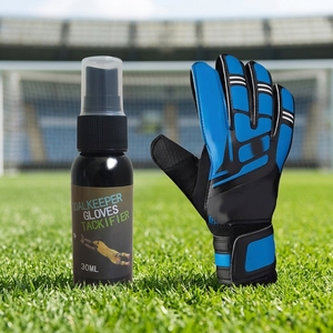 Spray detergente per guanti da portiere da 30ml 50ml 100ml 120ml - Pulisci e mantieni i tuoi guanti da portiere - Product Image 1