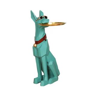 Sculpture d'animal géométrique grandeur nature en résine, statue <span class=keywords><strong>de</strong></span> <span class=keywords><strong>chien</strong></span> Doberman avec plateau <span class=keywords><strong>de</strong></span> rangement en plaque dorée - Product Image 1