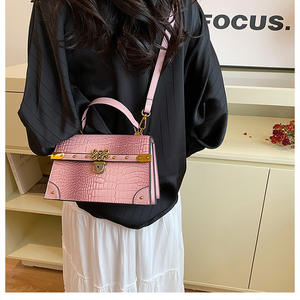 Vente en gros Petit sac carré fourre-tout crocodile Qualité supérieure Sac à bandoulière pratique mode luxe léger pour femmes - Product Image 5