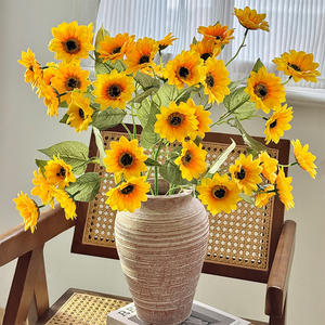 Arreglo de flores decorativas de girasol artificial, seda amarilla de alta simulación para decoración del hogar y bodas - Product Image 4