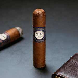 ฉลากซิการ์กันน้ำพิมพ์ลาย UV เป็นมิตรกับสิ่งแวดล้อม พร้อมโลโก้ปั๊มฟอยล์ทองคุณภาพสูง แถบวงแหวนซิการ์กาวเหนียวแน่น - Product Image 1