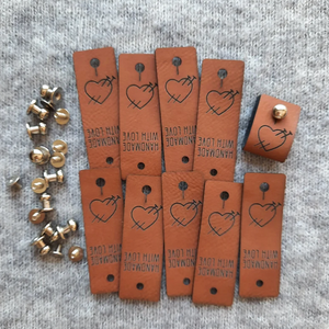 מותאם אישית לוגו עור מפוצל בגדי תוויות Diy מלאכות תוויות עם מתכת מסמרות - Product Image 6