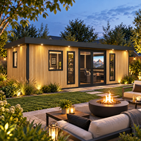 Salle de cinéma de jardin pour films à domicile, espace multimédia privé avec intérieur confortable, design écologique et confort toute l'année