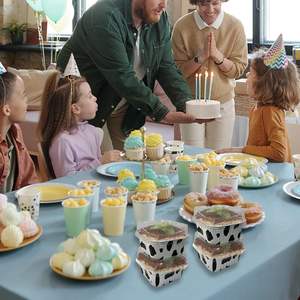 Sin olor vaca desechable 5 oz 150ml Mini moldes de papel de aluminio para pasteles bandeja cuadrada de aluminio con tapas taza para hornear herramienta <span class=keywords><strong>Pan</strong></span> bandeja contenedora de papel de aluminio - Product Image 5