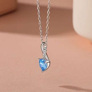 Kalung zirkon biru bentuk hati perak 925, perhiasan liontin elegan bertatahkan zirkonia kubik untuk wanita - Product Image 4