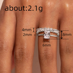 Set di Anelli Geometrici Impilabili con Zirconi per Coppie, Elegante Gioiello da Donna per Fidanzamento e Feste - Product Image 4
