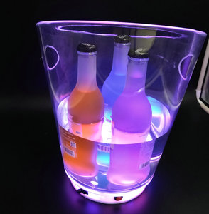 Espositore per secchiello del ghiaccio acrilico a LED ricaricabile per uso domestico o commerciale - Product Image 2