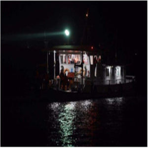 Projecteur maritime jeter longue Distance Navigation <span class=keywords><strong>recherche</strong></span> lumière longue portée éclairage Pot porte-avions projecteur - Product Image 6