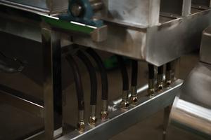 เครื่องปอกเปลือกเม็ดมะม่วงหิมพานต์ แบบร่อง 1 ความจุ: 150-200 กก./ชม. เครื่องจักรแปรรูปเม็ดมะม่วงหิมพานต์แบบอัตโนมัติเต็มรูปแบบ - Product Image 5