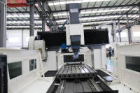 Cnc Freesmachine Fanuc Control Gmc1612 Cnc Portaalfreesmachine
