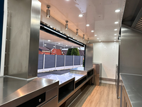 Remolque Comercial de Comida con Generador y Ahumador de Carne Comercial para Pulled Pork en Austin Bar Street