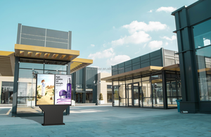 Thiết kế cạnh hẹp 1x55 2x55 3x55 inch sàn đứng kỹ thuật số ngoài trời IP66 ổ đĩa thông qua bảng kiosk cho nhà hàng - Product Image 6