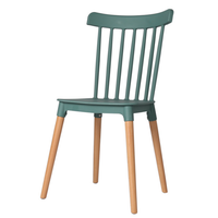 Vente en gros de chaises en plastique de jardin, chaise en bois, ensemble de table à manger en plastique nordique pp, 6 chaises, chaise de salle à manger