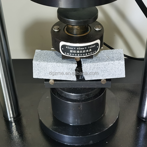 Le béton hydraulique complètement automatique 300kN résistent à l'équipement de machine d'essai de compression de recourbement - Product Image 5