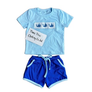 <span class=keywords><strong>Ensemble</strong></span> de vêtements rayés en coton brodé à la main avec motif de chien de dessin animé - T-shirt à manches courtes et short pour tout-petits - Product Image 3