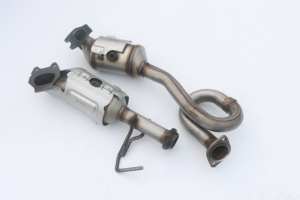 Convertidor Catalítico Cerámico Económico YUEYANG de 400 Celdas de Ajuste Directo para Jeep Wrangler (2014-2018) Emisión Euro VI 2.0L/3.6L - Product Image 2