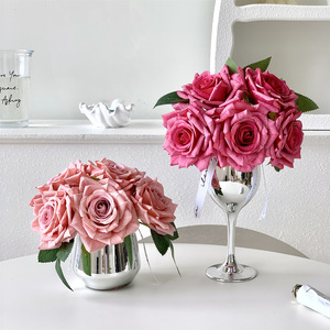 Bouquet de roses artificielles en soie Muyu Chronicles, fait main, décoration pour la Saint-Valentin, arrangement de table pour la maison - Product Image 1